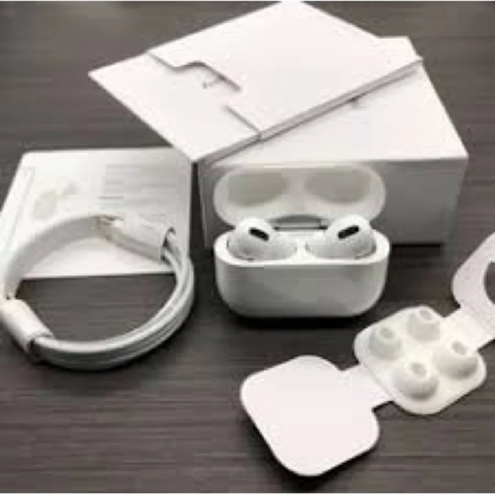 Apple White Wireless Earbuds with Charging Case